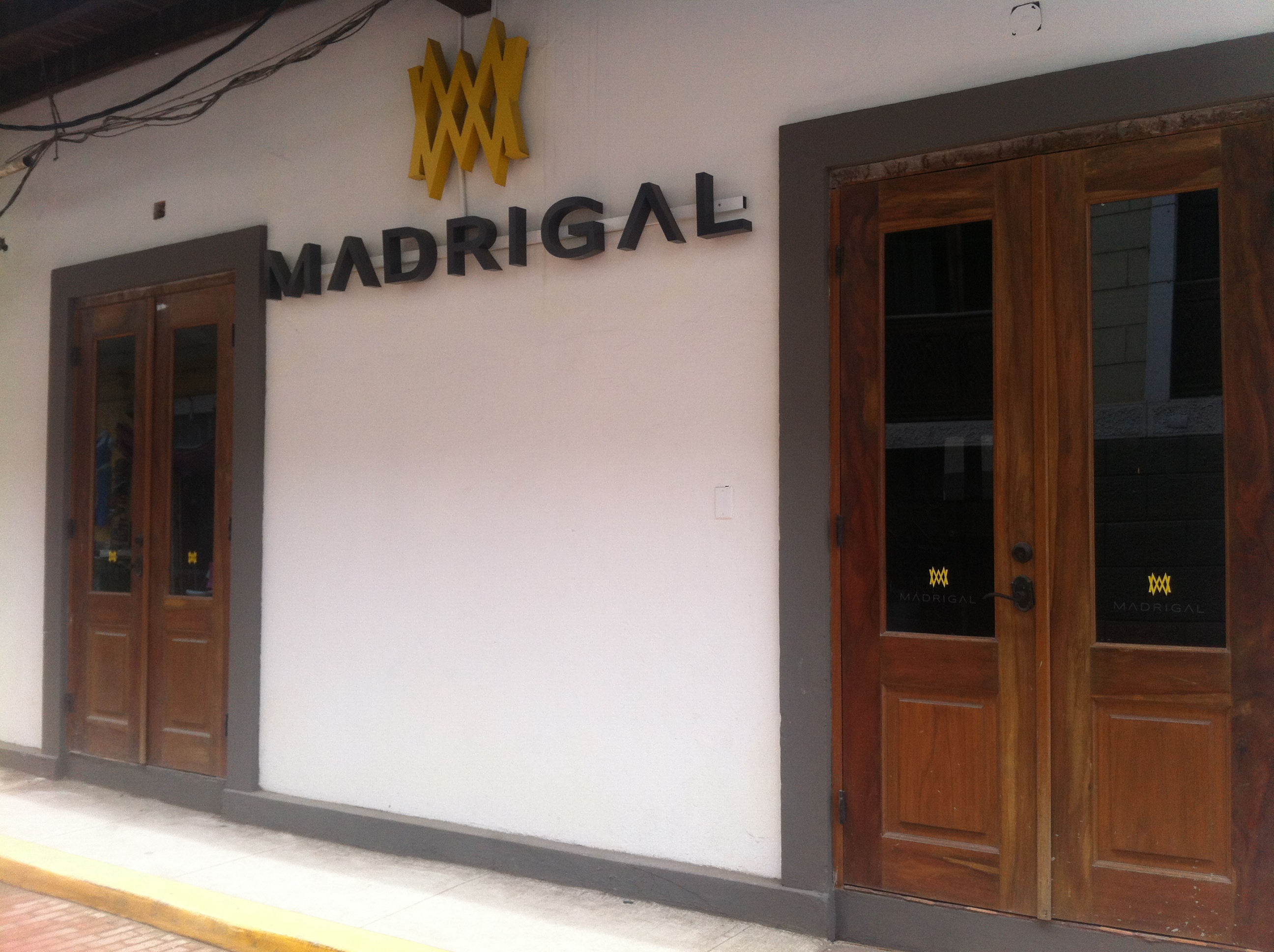 restaurante madrigal en casco viejo panama