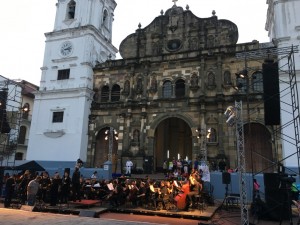 Concert Plaza Catedral
