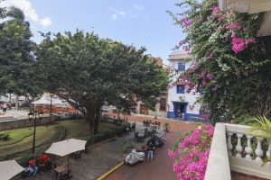 For Sale: Stunning 2-Bedroom Apartment in Plaza Bolivar