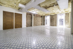 Santa Familia - Local 4-06