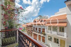 For Rent: Luxury Corner Apartment with Balcony in Casa Garay