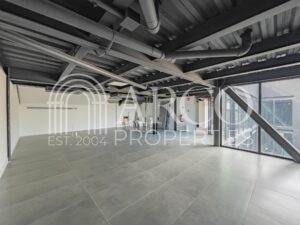 For Rent: Prime Commercial Space with 360° City Views in San Juan de Dios