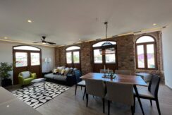 For Rent: 2 Bedroom, 2 Bathroom Apartment in La Cuadra