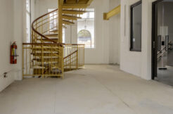 For Rent: Charming commercial unit in Callejón de Sona