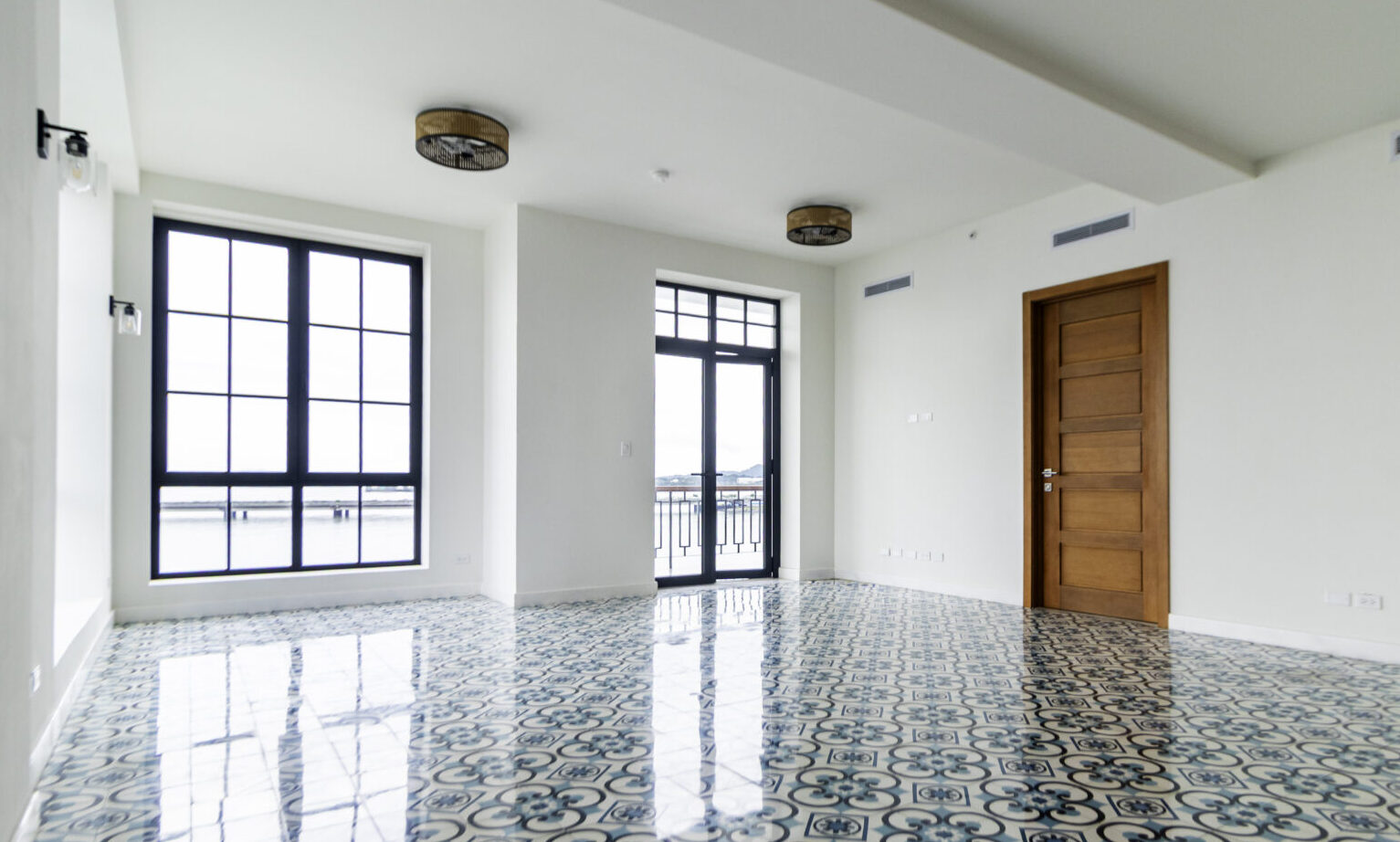 For Rent: Spacious 2-Bedroom with Stunning View – Santa Familia